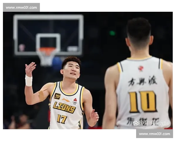 高清篮球直播全程跟踪精彩赛事即时更新让你不错过每一场精彩对决 - 副本 (4) - 副本 - 副本 - 副本 - 副本 - 副本